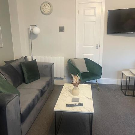 Fern House - By Shortstays4U 2 Bed House With Free Parking In The Town Centre King's Lynn Exterior photo